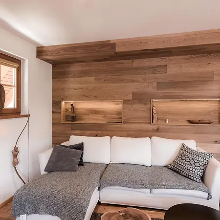 Tromeja Apartman