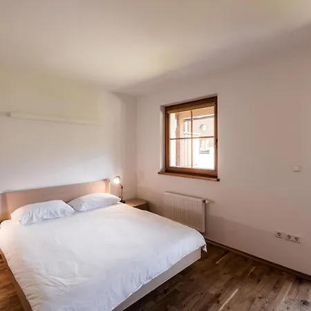 Tromeja Apartament *